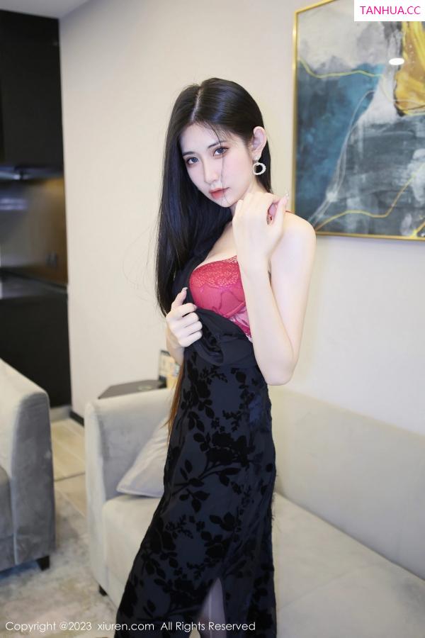 林依娜  [XiuRen]高清写真图 2023.04.17 No.6583 依娜Yina 黑丝美腿第50张图片
